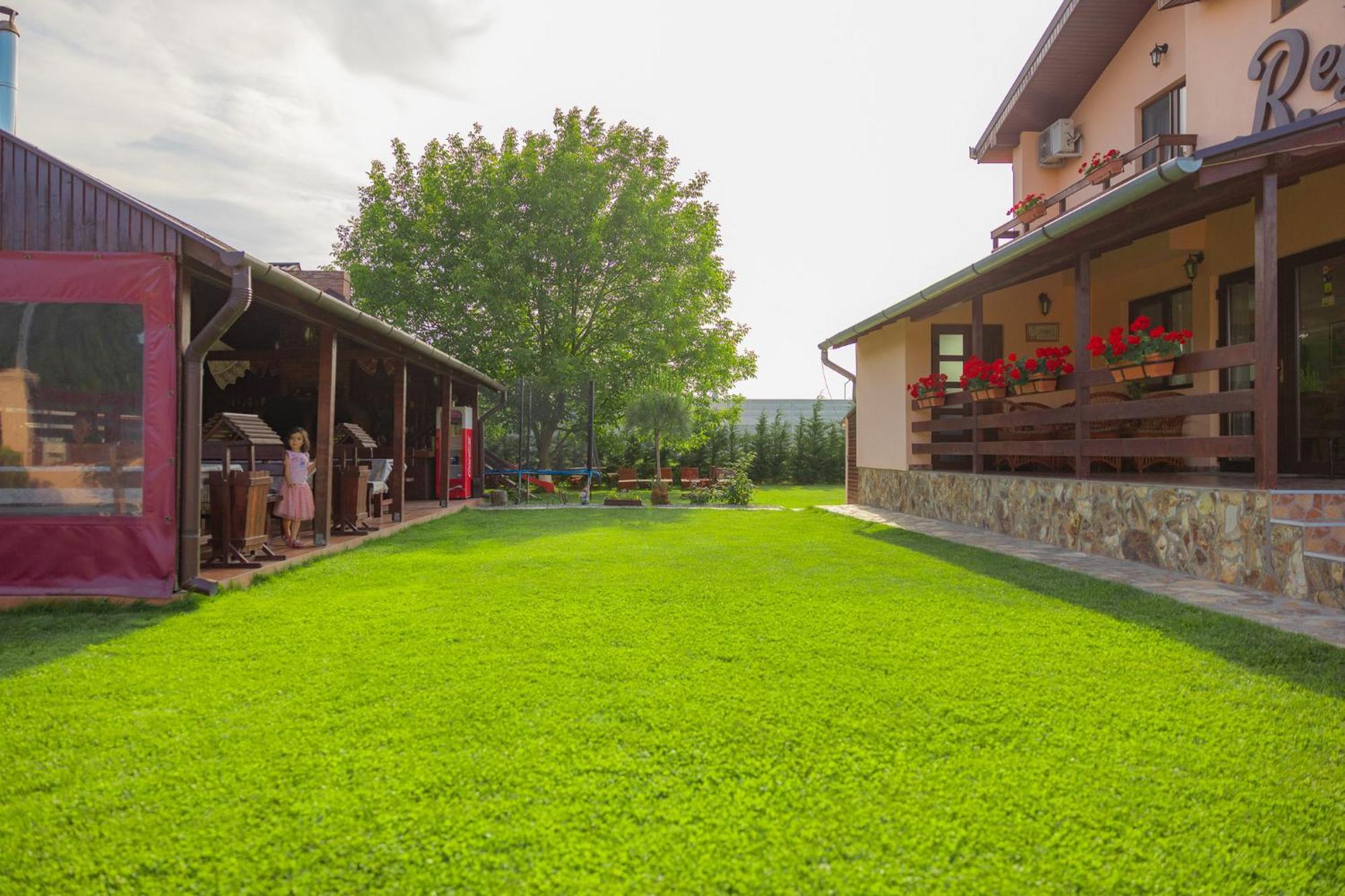 Pensiunea Regal Baile 1 Mai Dış mekan fotoğraf