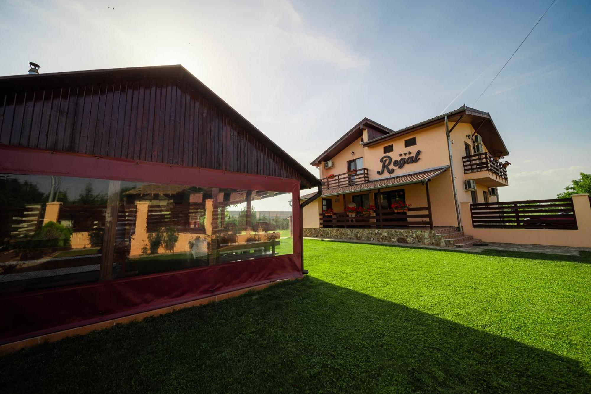 Pensiunea Regal Baile 1 Mai Dış mekan fotoğraf